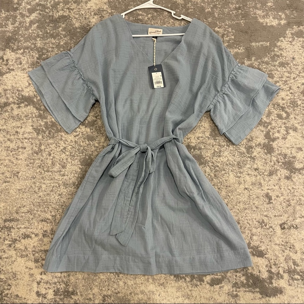 NWT Universial Threads light blue ruffle sleeve belted dress